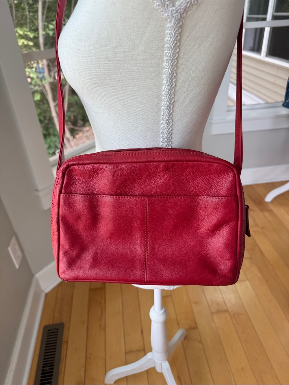 Vintage 90s iLi New York Red Leather Crossbody Bag Purse